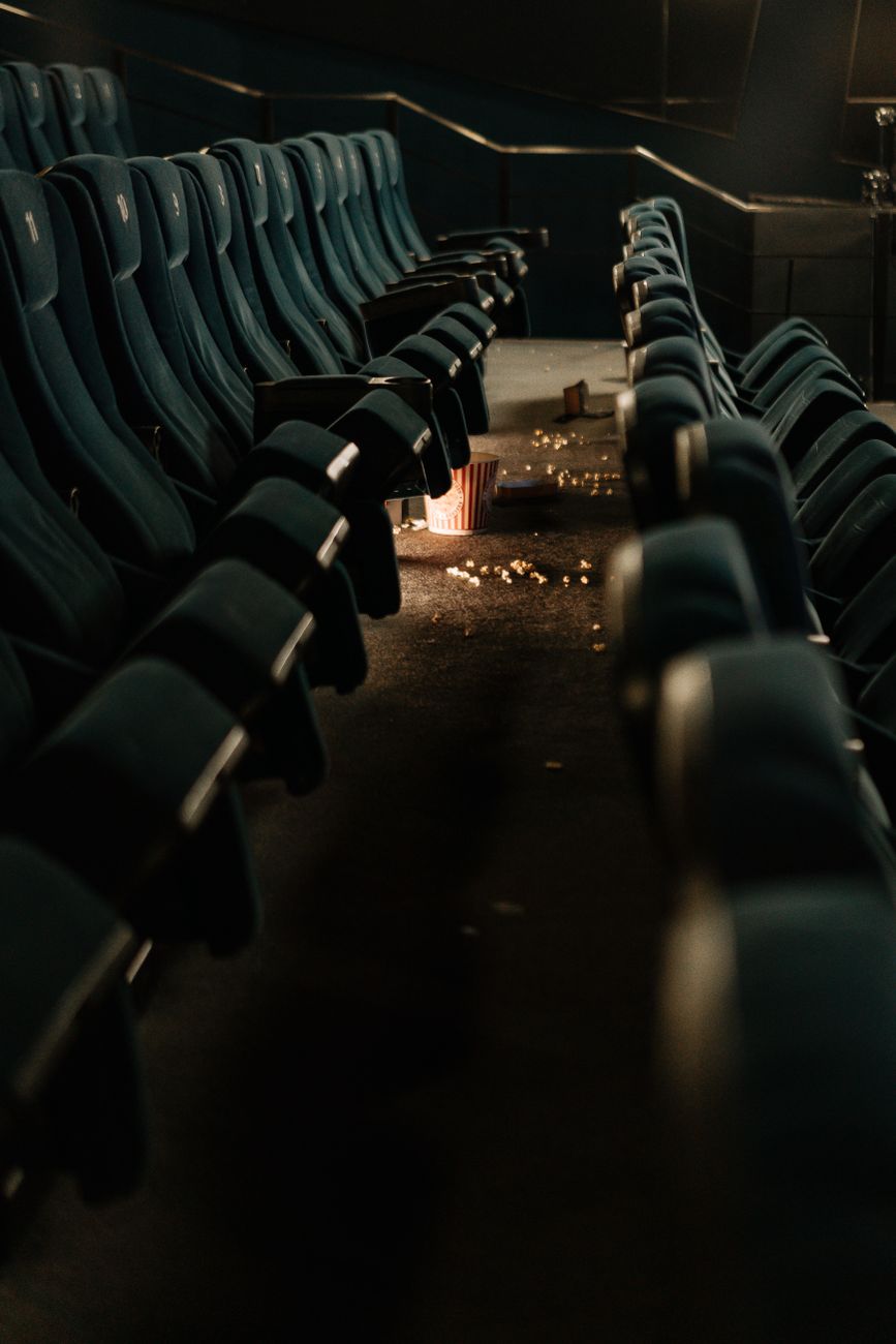 Dim cinema